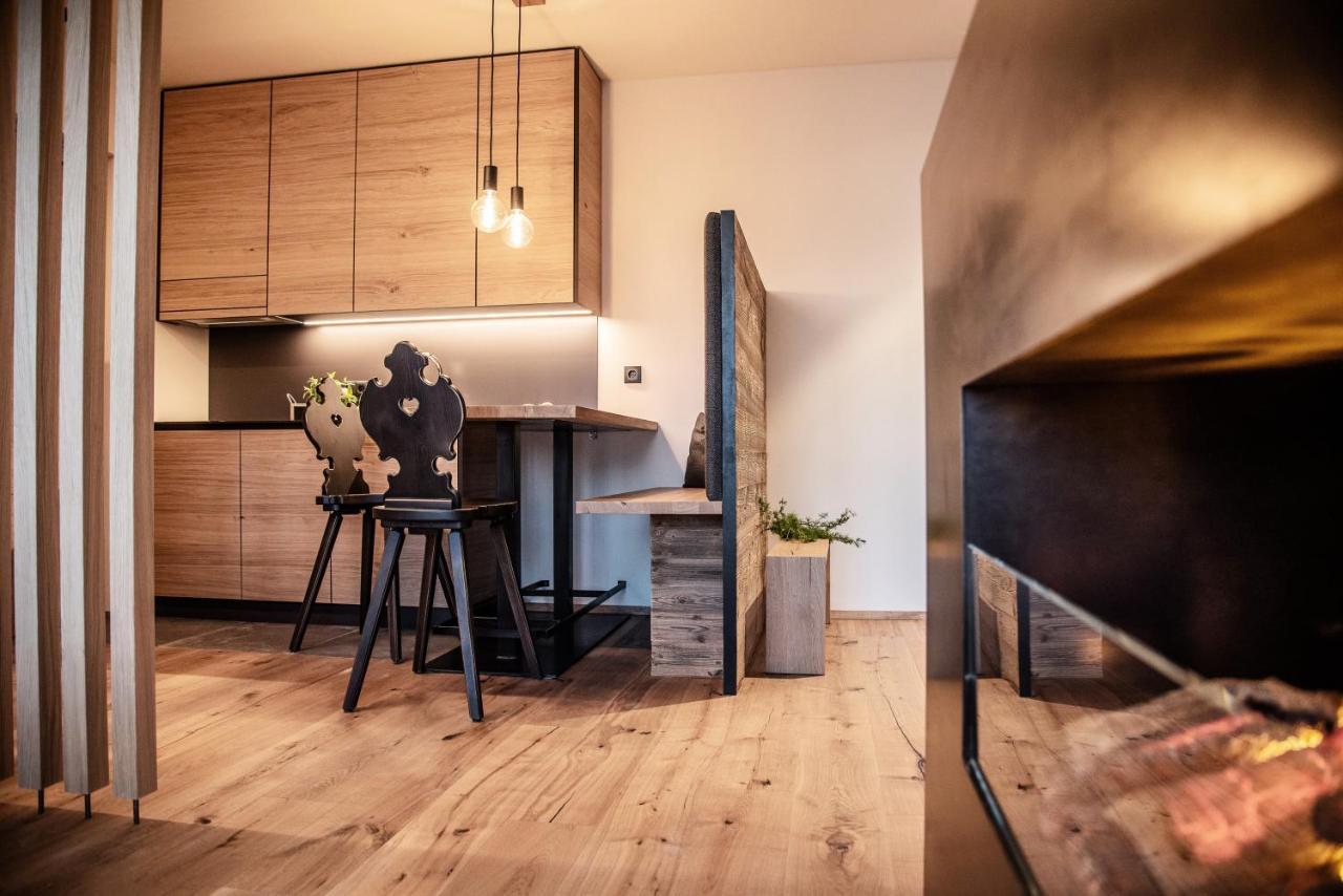 Appartement- Und Wellnesshotel Winkler Фалцес Екстериор снимка