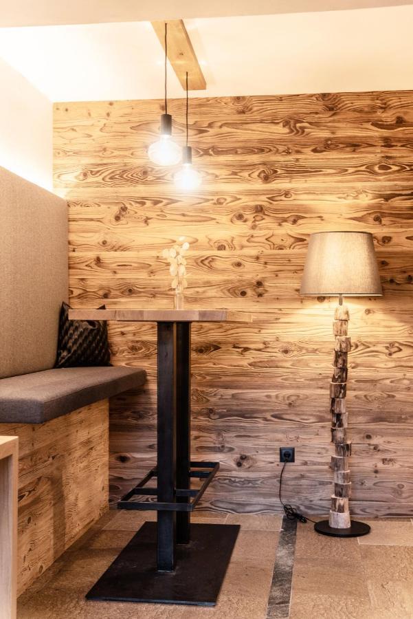 Appartement- Und Wellnesshotel Winkler Фалцес Екстериор снимка