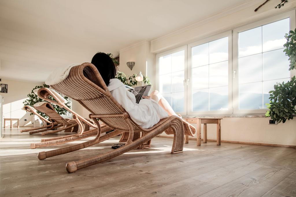Appartement- Und Wellnesshotel Winkler Фалцес Екстериор снимка