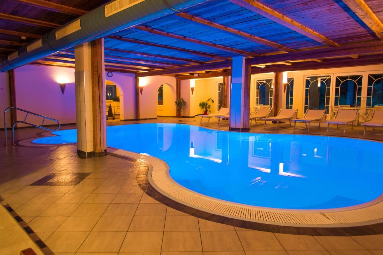 Appartement- Und Wellnesshotel Winkler Фалцес Екстериор снимка